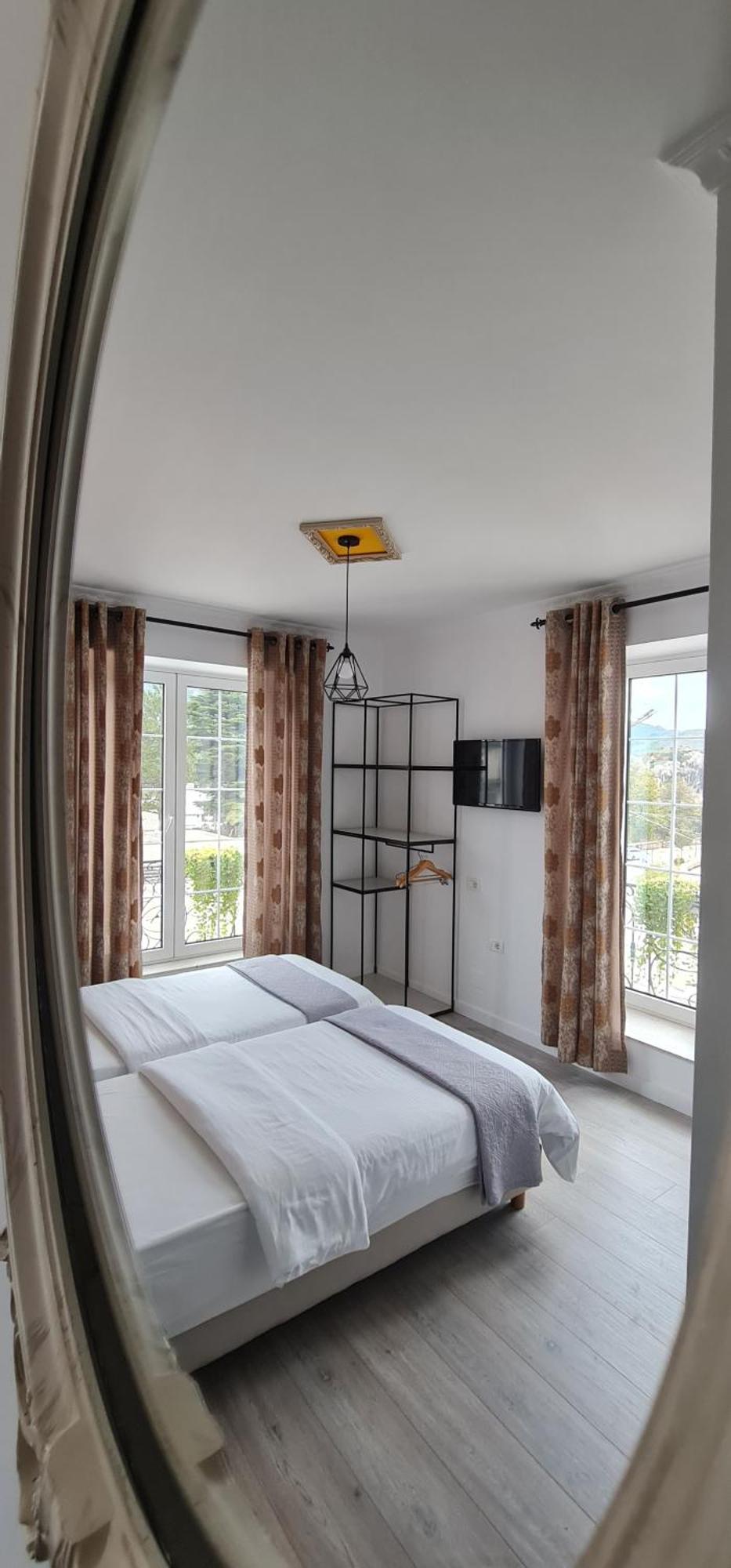 Funky Guest House & Adventures Përmet Екстериор снимка