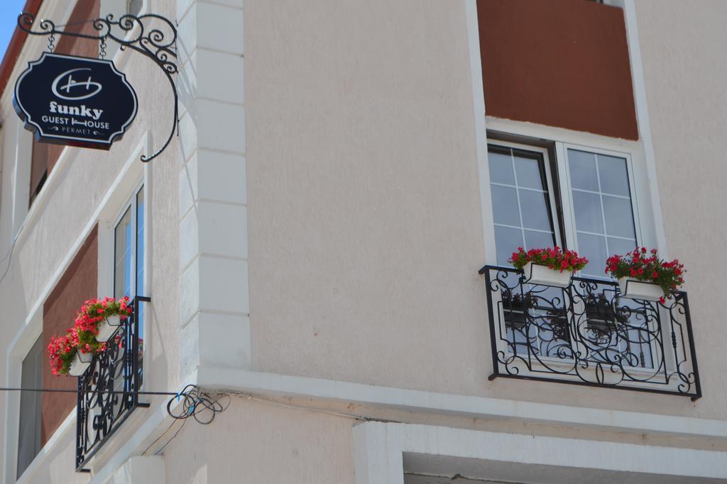 Funky Guest House & Adventures Përmet Екстериор снимка